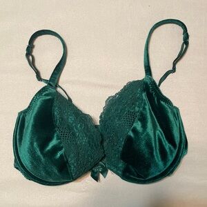 Vintage Victoria’s Secret green velvet 60s style retro pinup bra 36c